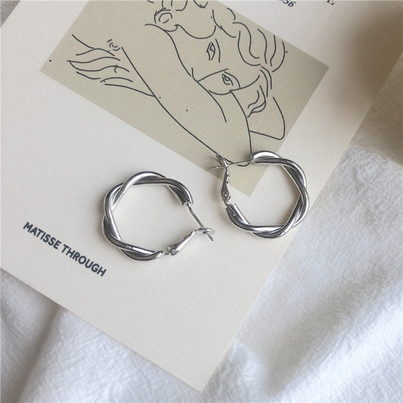Minimalist Modern Silver Twisted Hoop Earrings - Zariah's