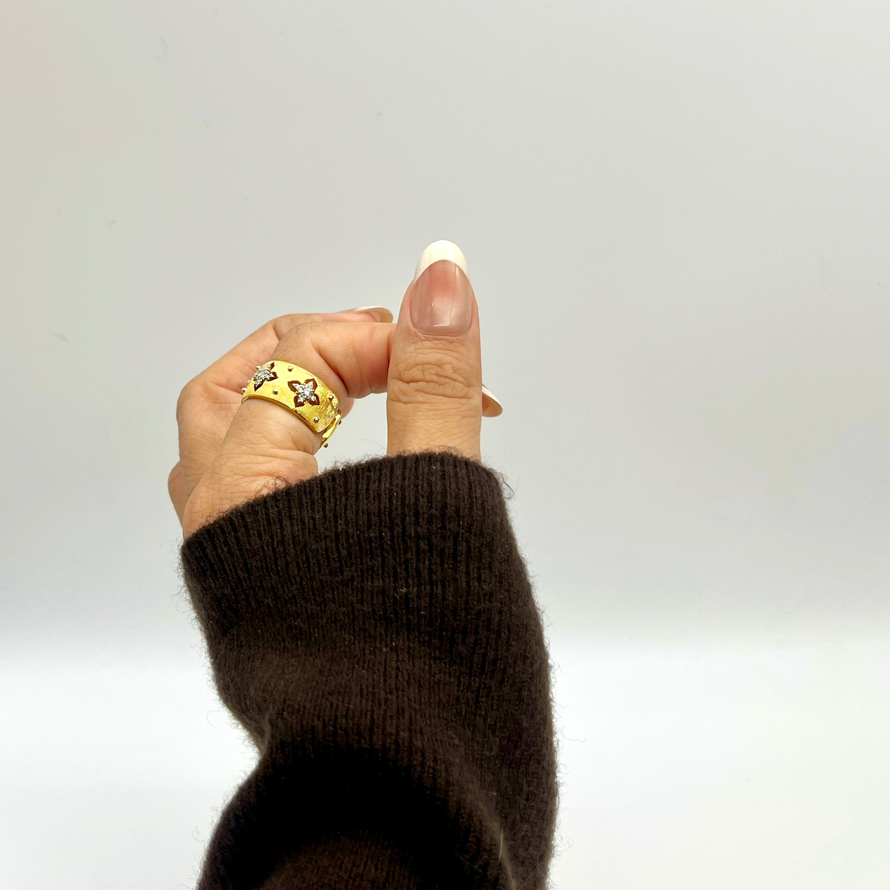 ZARIAH'S CAT-EYE White Peach - Zariah's