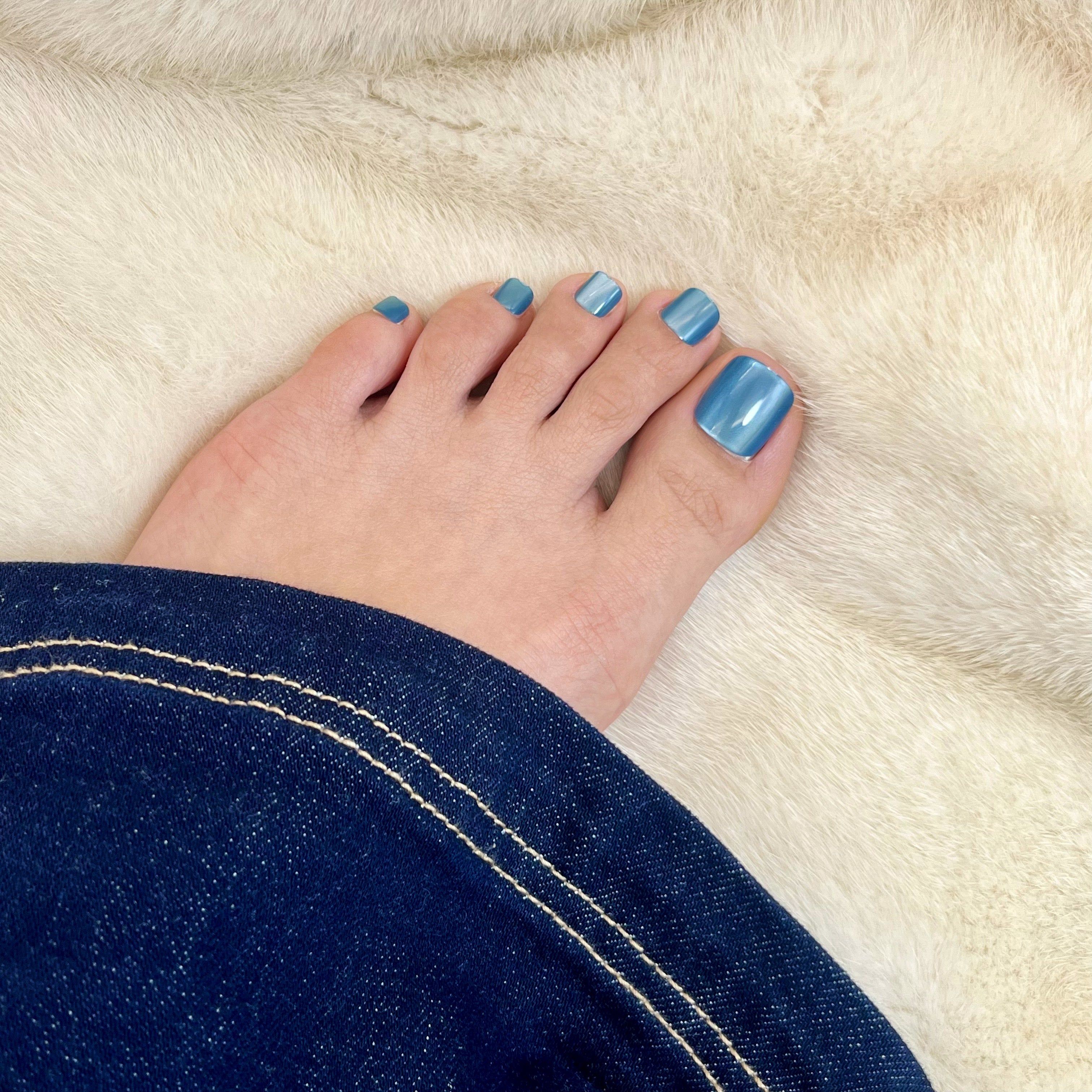 ZARIAH's CAT-EYE Ice Clear Sea Toe Nail - Zariah's