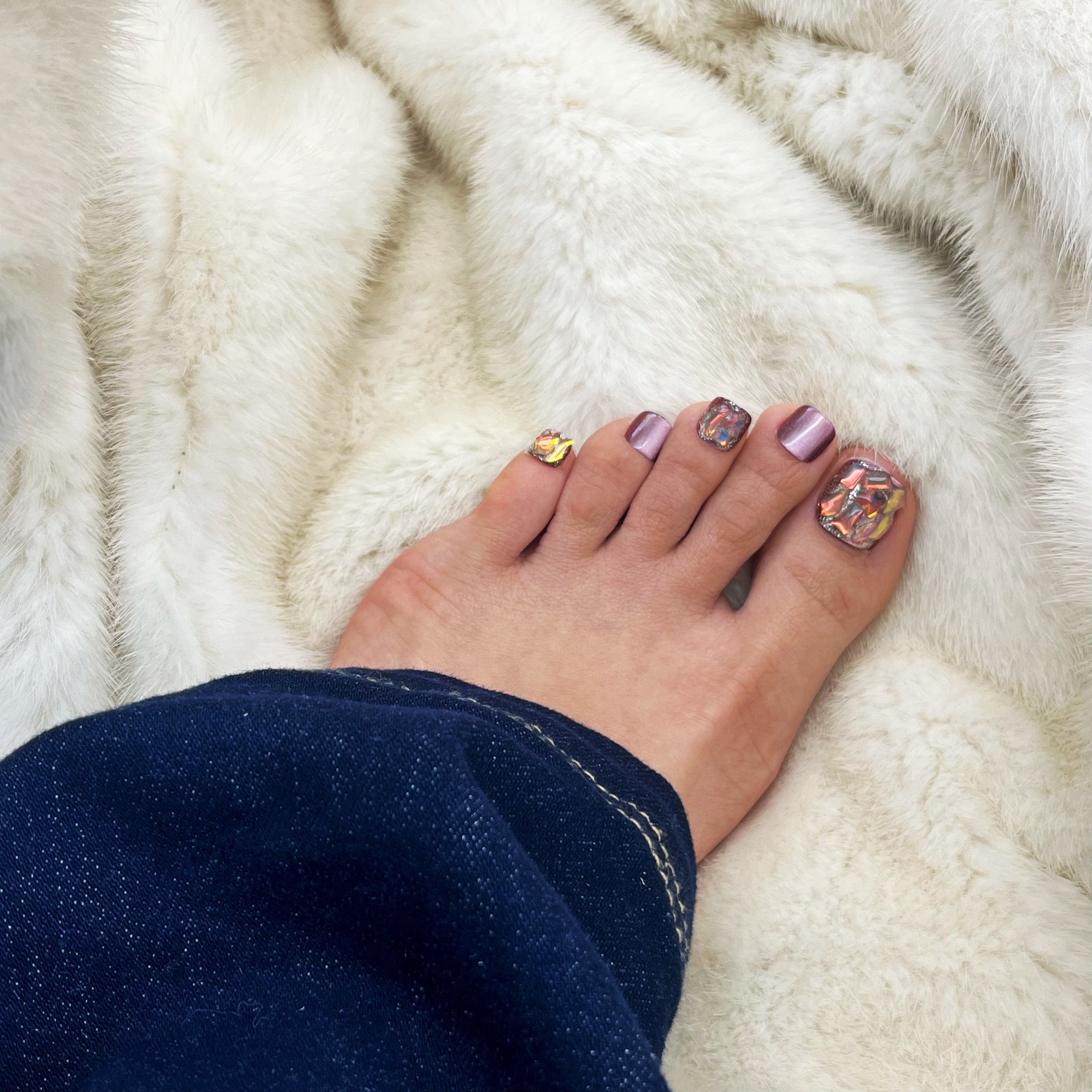 ZARIAH's CAT-EYE Neon Glitter Toe Nail - Zariah's