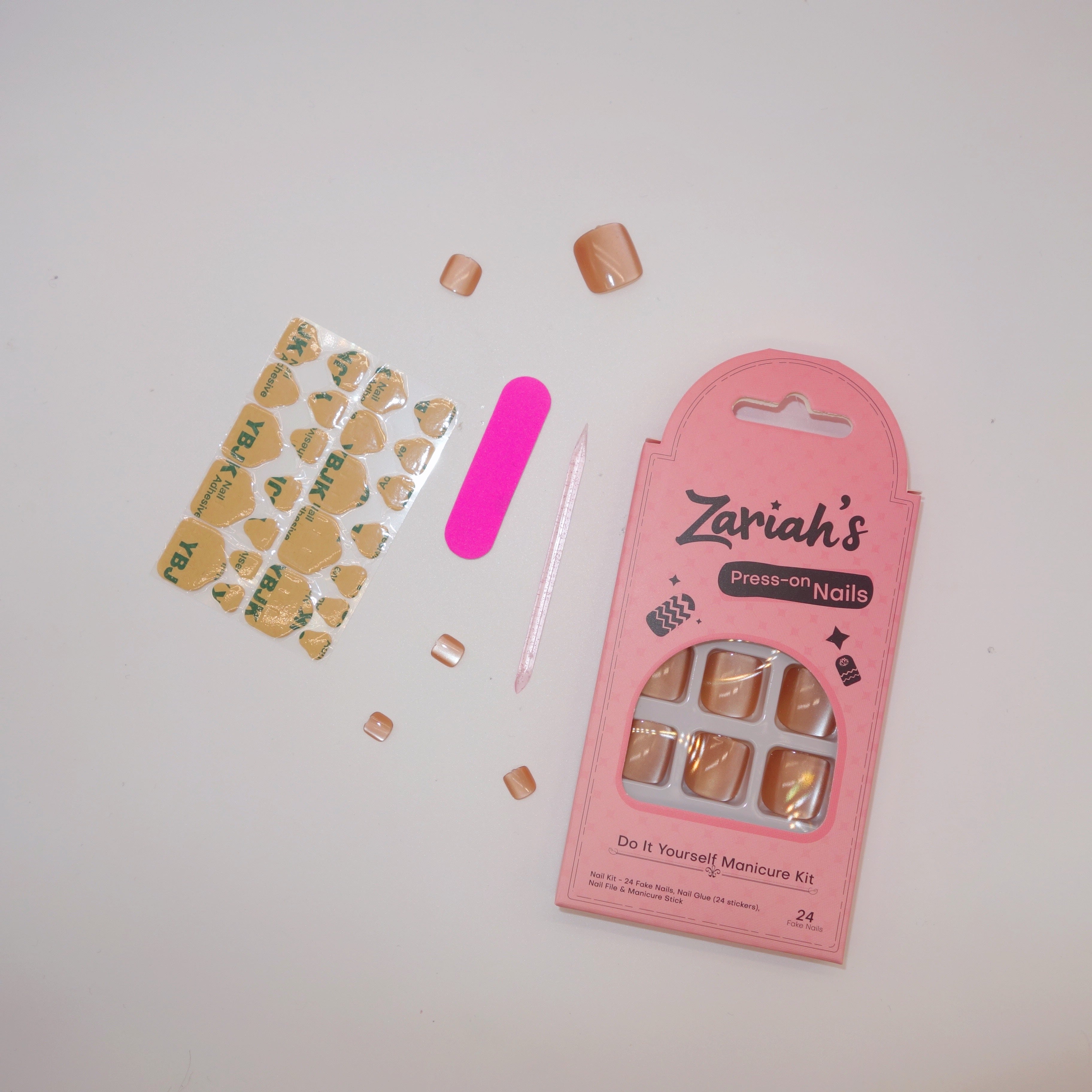 ZARIAH's CAT-EYE Nude Pink Toe Nail - Zariah's