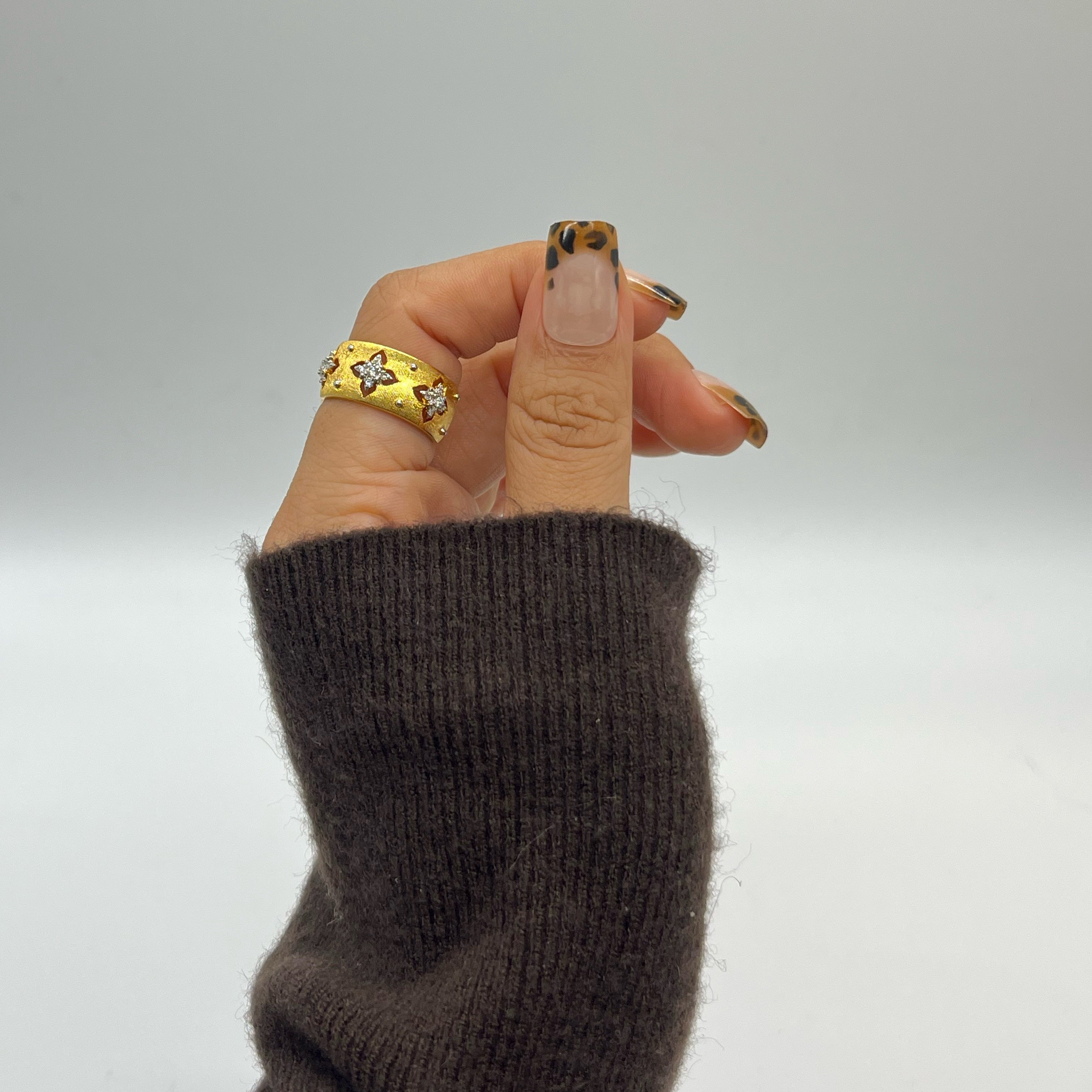 ZARIAH's ESSENTIAL Wild Leopard - Zariah's